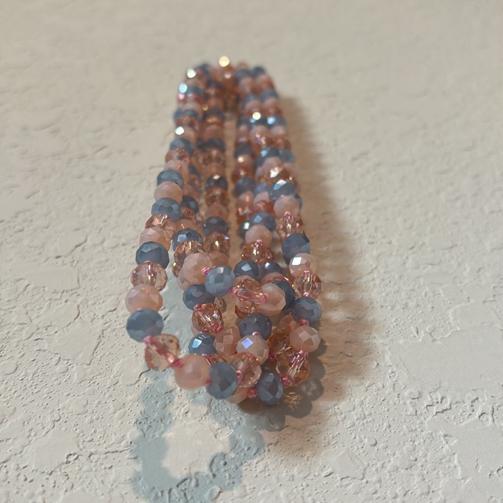Glass bead necklace (28inches)